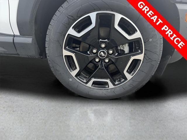 Photo of 2023 Oxford White Ford Bronco Sport