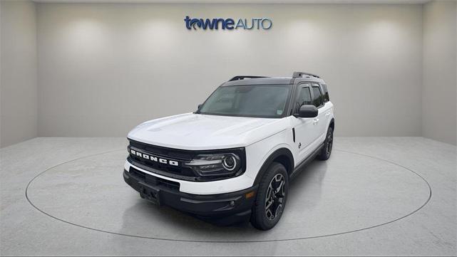 Photo of 2023 Oxford White Ford Bronco Sport