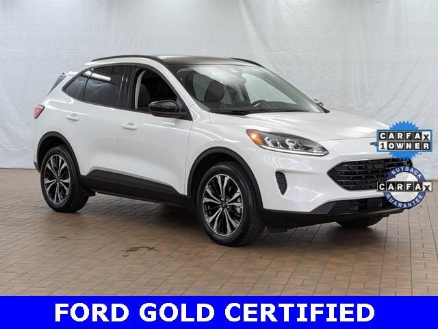 Photo of 2022 STAR WHITE METALLIC TRI-COA Ford Escape