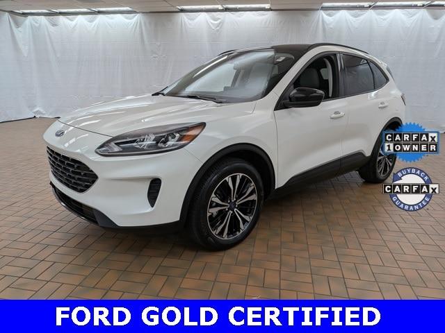 Photo of 2022 STAR WHITE METALLIC TRI-COA Ford Escape