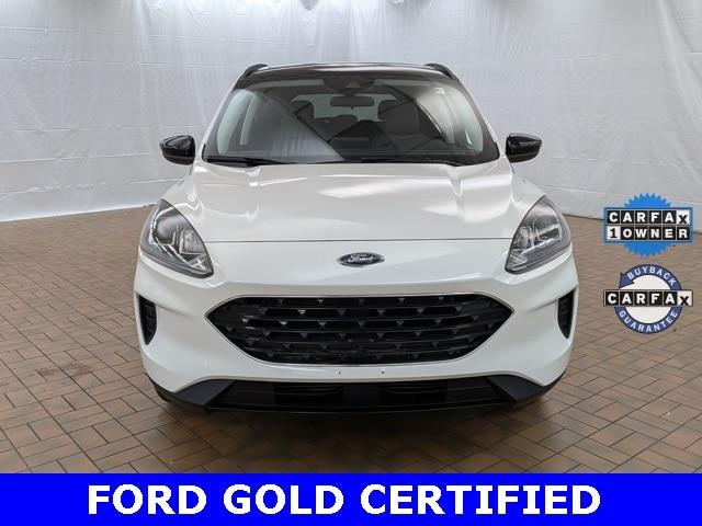 Photo of 2022 STAR WHITE METALLIC TRI-COA Ford Escape