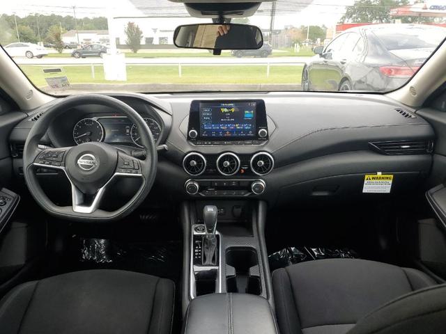 Photo of 2023 Gun Metallic Nissan Sentra