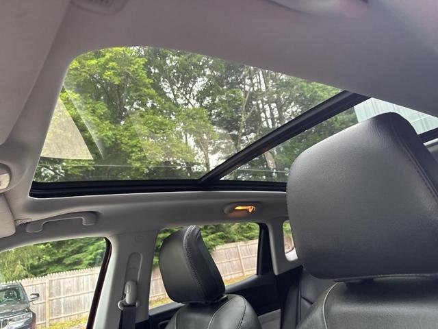 Photo of 2022 Velvet Red Pearlcoat Jeep Compass