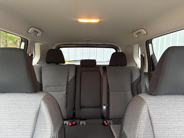 Photo of 2021 White Nissan Rogue