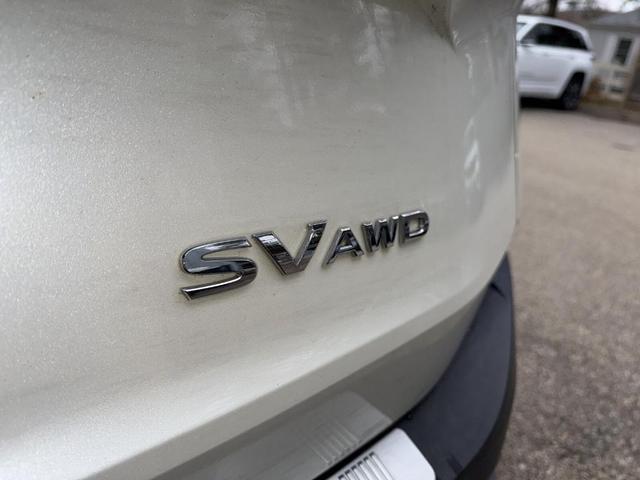 Photo of 2021 White Nissan Rogue