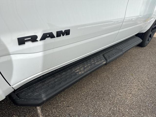 Photo of 2025 Bright White RAM 1500