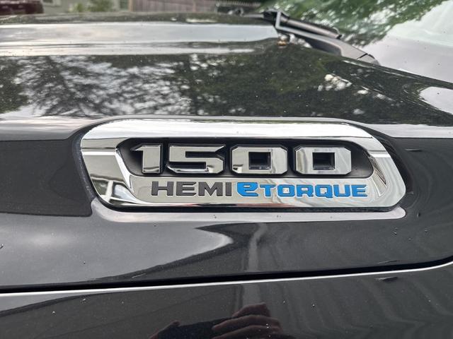 Photo of 2022 Diamond Black RAM 1500