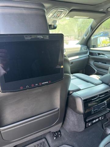 Photo of 2025 Riverrock Green Jeep Wagoneer