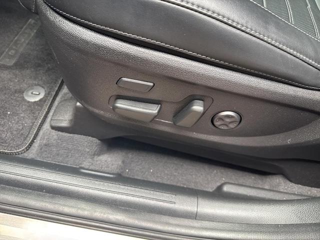 Photo of 2024 Red Kia Telluride