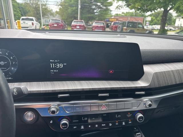 Photo of 2024 Red Kia Telluride
