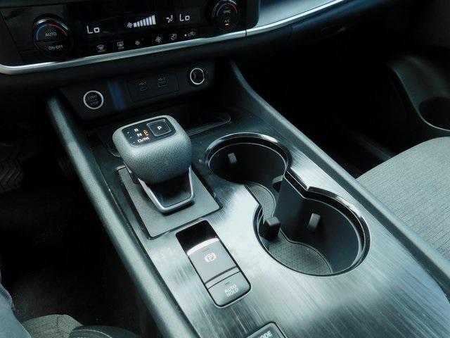 Photo of 2023 Gun Metallic Nissan Rogue