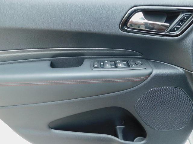 Photo of 2025 White Knuckle Clearcoat Dodge Durango