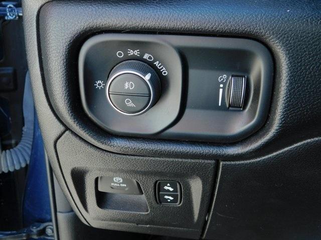 Photo of 2021 Patriot Blue Pearlcoat RAM 1500