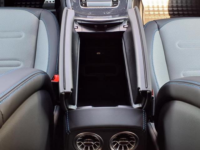 Photo of 2025 BLUE Mercedes-Benz G-Class