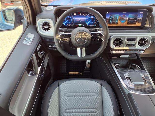 Photo of 2025 BLUE Mercedes-Benz G-Class