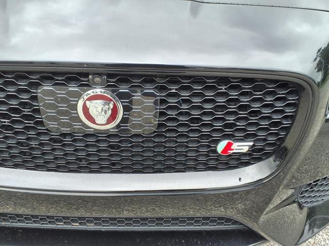 Photo of 2018 Santorini Black Metallic Jaguar XF