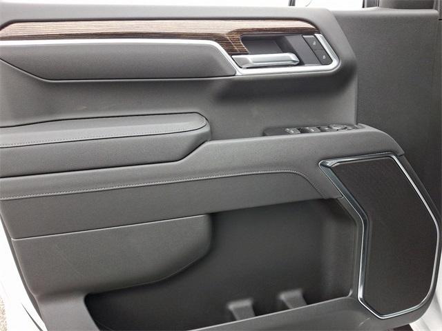 Photo of 2025 Summit White GMC Sierra 1500