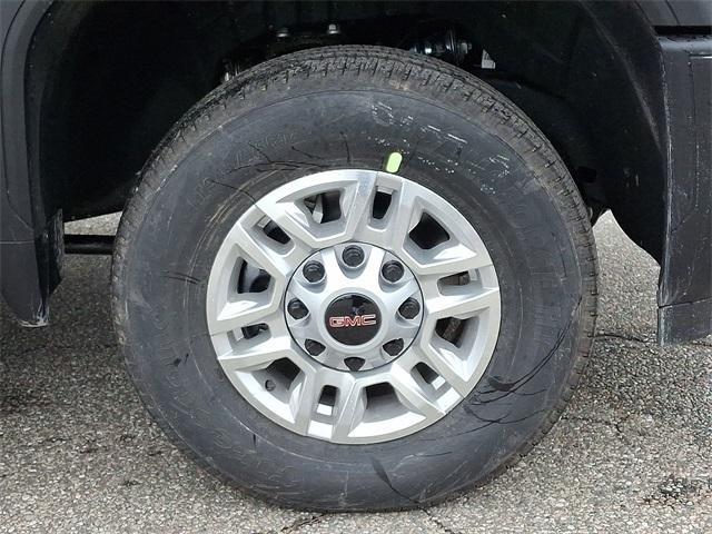 Photo of 2025 Onyx Black GMC Sierra 2500