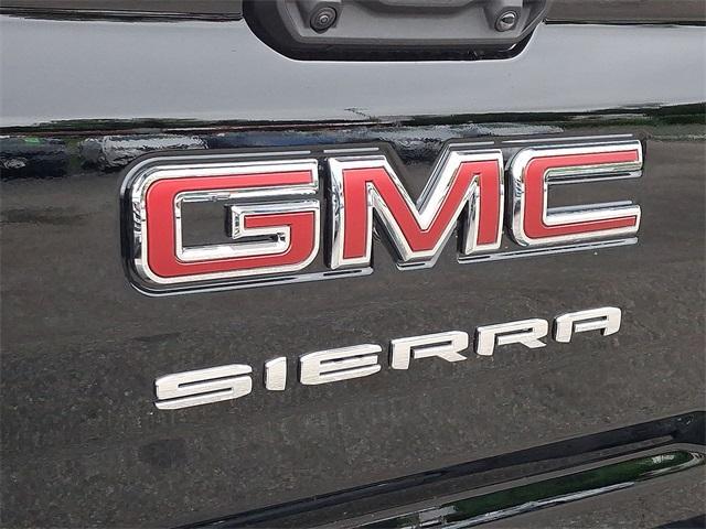 Photo of 2025 Onyx Black GMC Sierra 2500