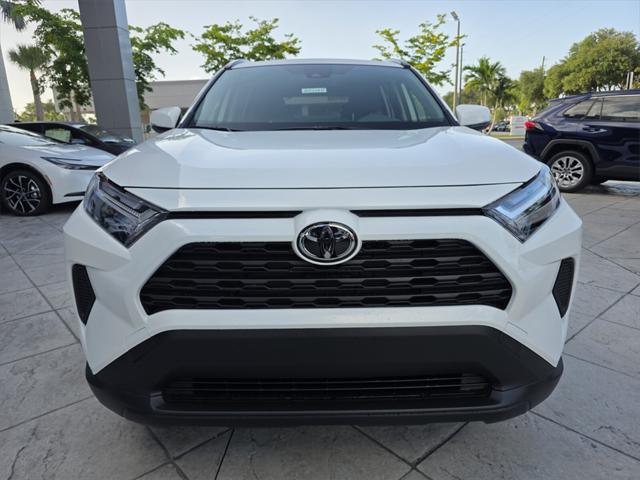 Photo of 2025 Ice Toyota RAV4 Hybrid