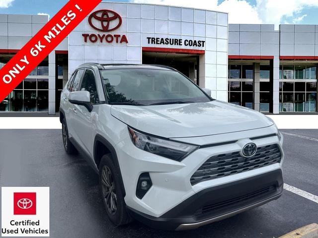 Photo of 2025 Pearl Toyota RAV4 Hybrid