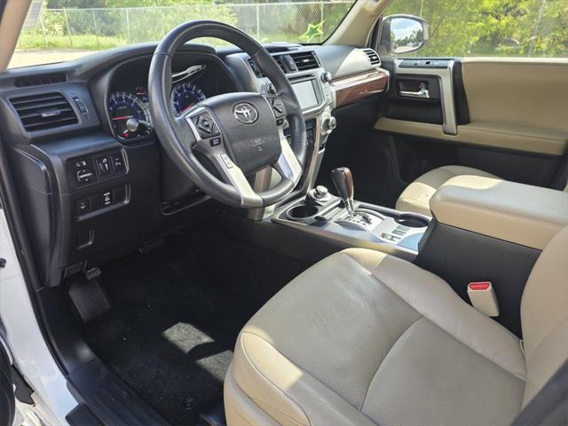 Photo of 2016 Blizzard Pearl Toyota 4Runner