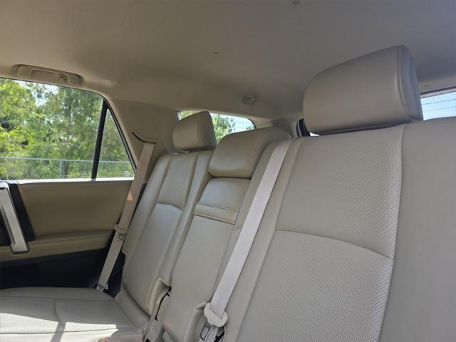 Photo of 2016 Blizzard Pearl Toyota 4Runner