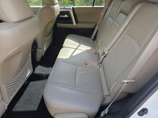 Photo of 2016 Blizzard Pearl Toyota 4Runner