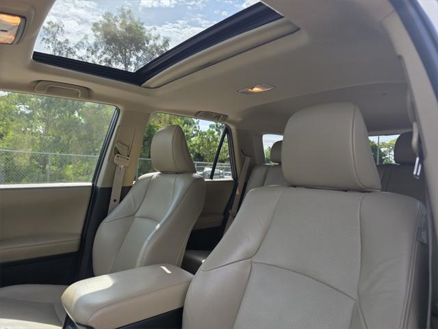 Photo of 2016 Blizzard Pearl Toyota 4Runner