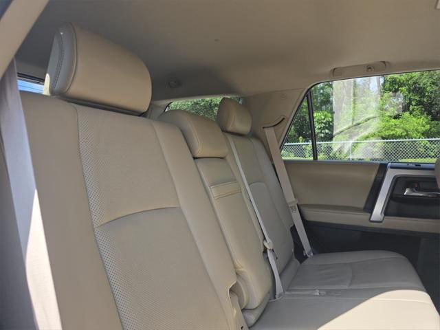 Photo of 2016 Blizzard Pearl Toyota 4Runner