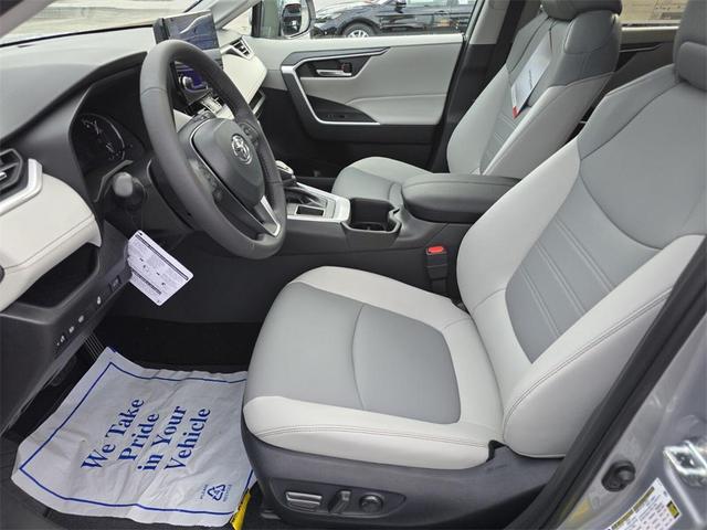 Photo of 2025 Silver Sky Metallic Toyota RAV4