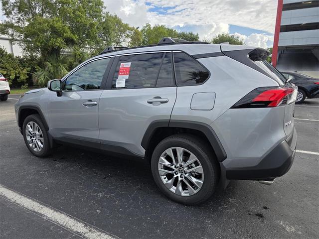 Photo of 2025 Silver Sky Metallic Toyota RAV4