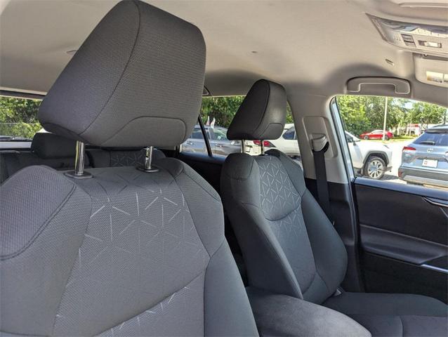 Photo of 2024 Ice Cap Toyota RAV4