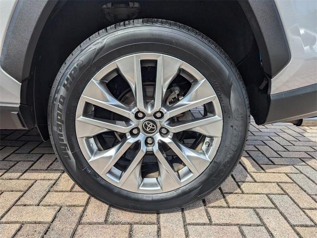 Photo of 2022 Silver Sky Metallic Toyota RAV4