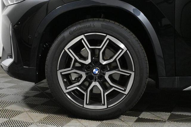 Photo of 2025 Black Sapphire Metallic BMW X1