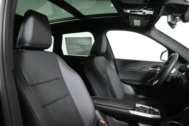 Photo of 2025 Black Sapphire Metallic BMW X1