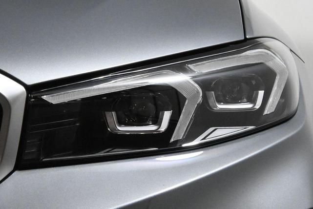 Photo of 2025 Gray Metallic BMW 330