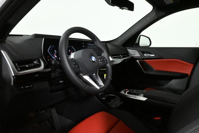Photo of 2025 Alpine White BMW X1