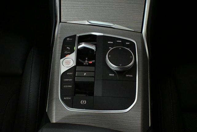 Photo of 2026 White Metallic BMW 430