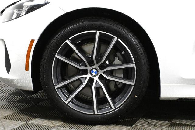 Photo of 2026 White Metallic BMW 430