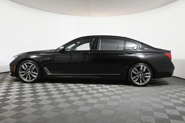 2019 BMW M760