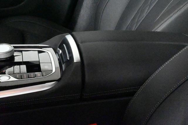 Photo of 2025 Gray Metallic BMW X5