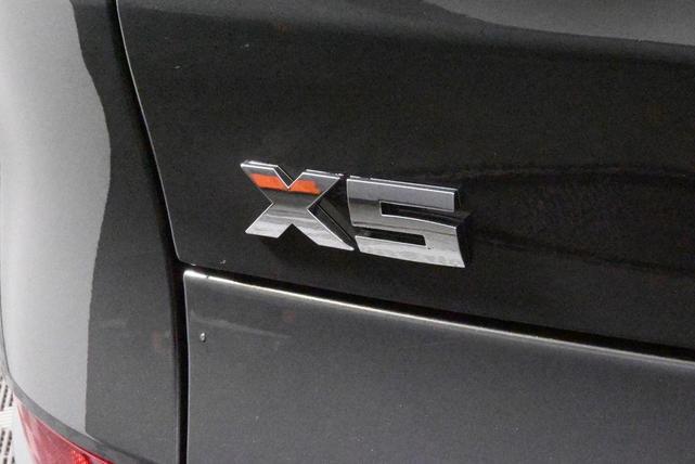 Photo of 2025 Gray Metallic BMW X5