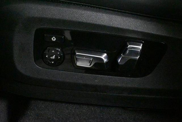 Photo of 2025 Gray Metallic BMW X5