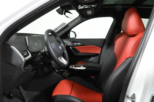 Photo of 2025 White Metallic BMW X1