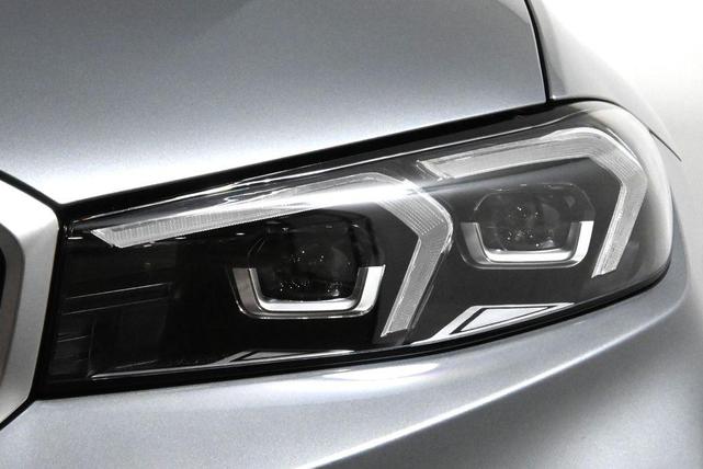 Photo of 2025 Gray Metallic BMW 330