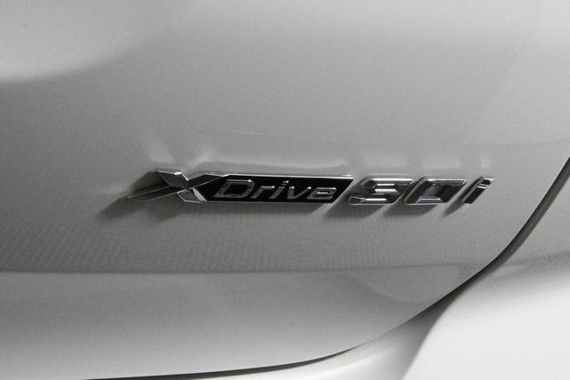 Photo of 2024 Alpine White BMW X3