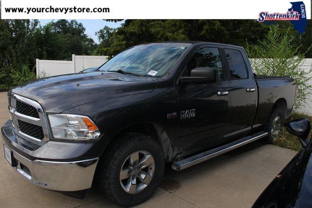 Photo of 2016 Brilliant Black Crystal Pearlcoat RAM 1500