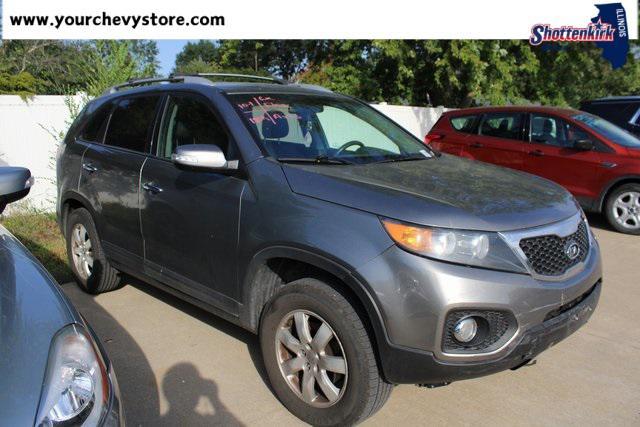 Photo of 2013 Titanium Silver Kia Sorento