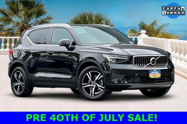 2025 Volvo XC40